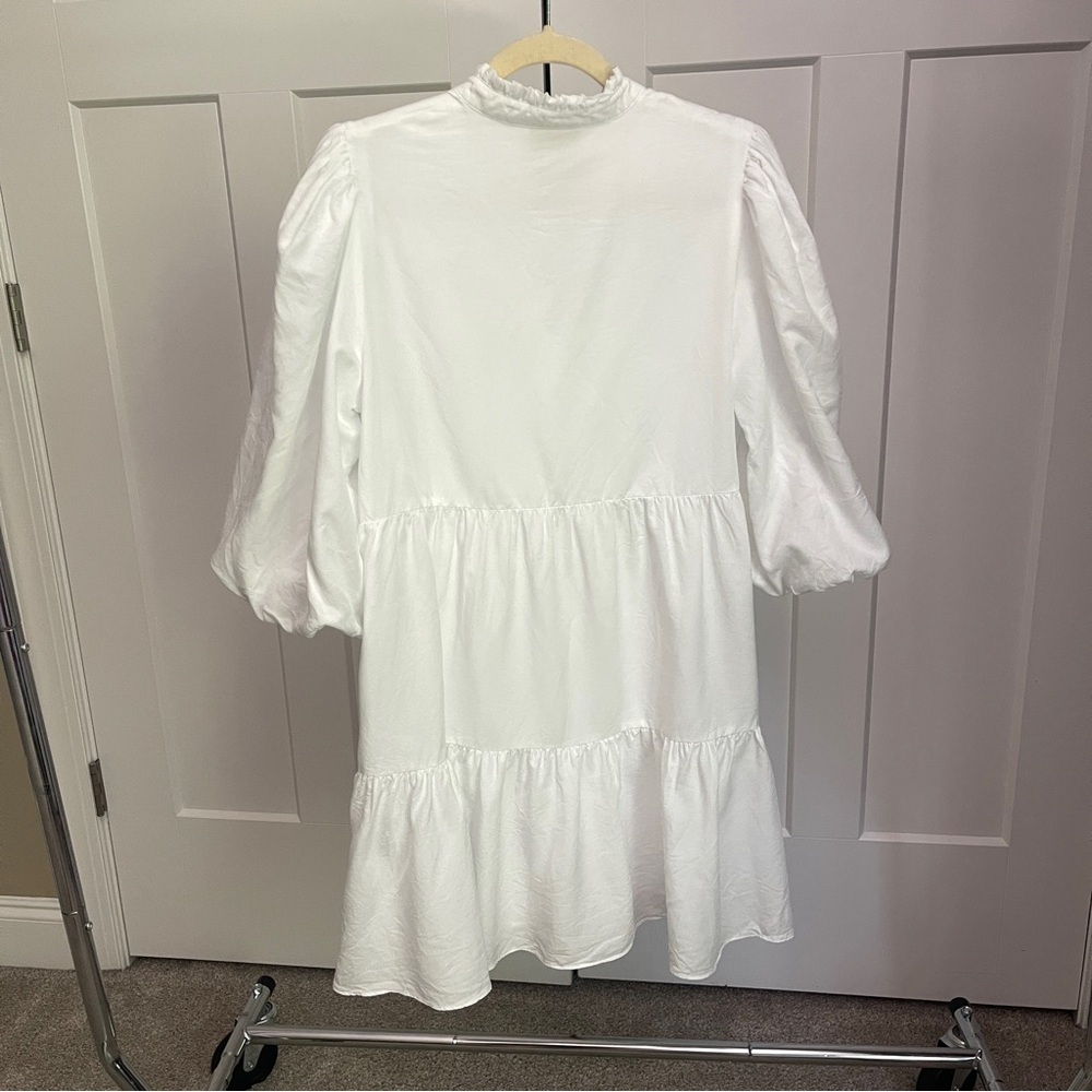 Emily McCarthy Frankie V Neck Puff Sleeve White Dress - Picture 5 of 5